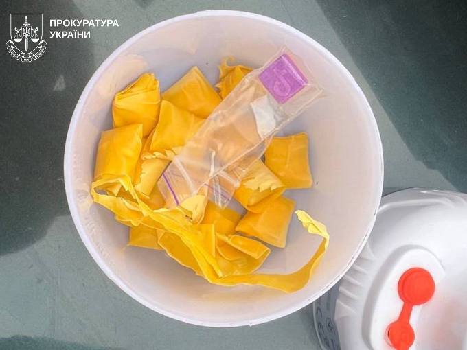 Новини Харкова: затримали двох молодиків із MDMA